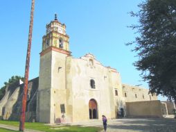 Exconvento de San Juan Bautista en Tetela del Volcán, Morelos.  /