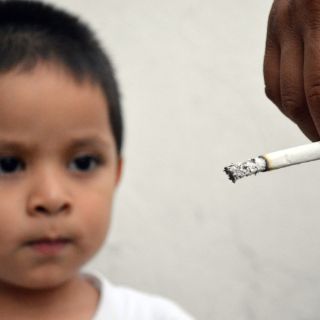 Fumadores pasivos, propensos a bronquitis y asma