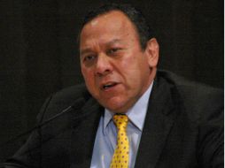 El perredista aclara que el voto de su partido en contra de la Ley se debe a que ésta viola estatutos de la reforma constitucional. ARCHIVO /