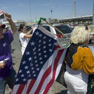 Frontera de EU, cerrada a inmigración ilegal
