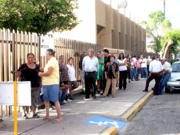 Dos millones 17 mil 17 ciudadanos cuentan con credencial de elector vigente para sufragar. ARCHIVO /