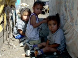 El INM destaca que el 53 por ciento de los menores viajan solos. ARCHIVO /