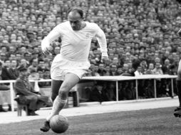 Fotografía del 15 de abril de 1962 del exjugador y presidente de honor del Real Madrid, Alfredo Di Stéfano. EFE /