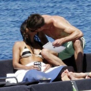 Efron y Rodríguez, ajenos al furor por su romance