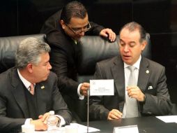 Raúl Cervantes declara la clausura de las sesiones iniciadas el pasado 4 de julio. ARCHIVO /