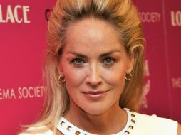 Hace unas semanas tuvo que negar los rumores de un romance con Antonio Banderas. ARCHIVO /