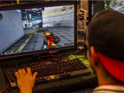 Las compras no autorizadas se realizan en aparatos móviles o jugando en internet. ARCHIVO /