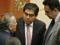 Miguel Barbosa advierte que el PRD no debe preocuparse por López Obrador sino ocuparse de los ciudadanos. ARCHIVO /