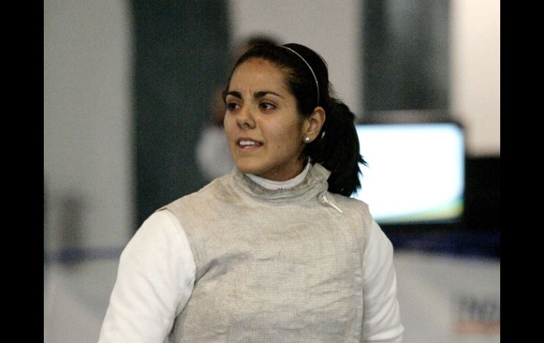 Nataly Michel compite en Florete. ARCHIVO /