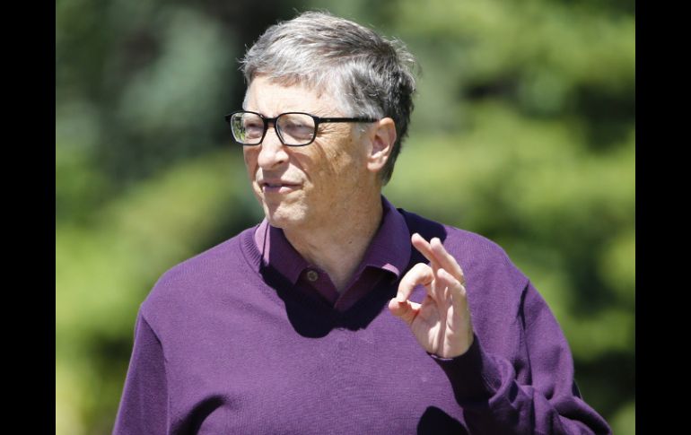 Una reforma migratoria podría impulsar la economía estadounidense, declaran el ex director de Microsoft y otros dos empresarios. AFP /