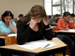 Las 32 autoridades educativas locales dispusieron de 344 sedes, a fin de recibir a 149 mil 720 sustentantes registrados. ARCHIVO /