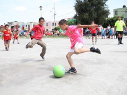 Niños y jóvenes participaron en los juegos interactivos y actividades físicas.  /