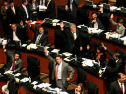 Las leyes secundarias de la reforma energética serán votadas mañana en el Senado. ARCHIVO /