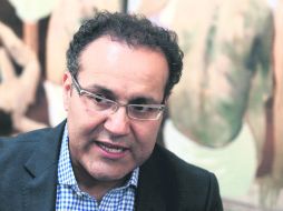 Caso de éxito. El Doctor Q., llegó como ilegal a Estados Unidos; hoy es uno de los neurocirujanos más reconocidos de ese país.  /