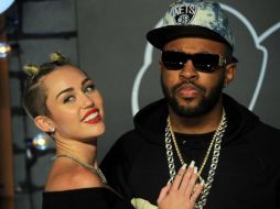 Diversos medios aseguran que Cyrus salía con el rapero desde que finalizó su relación con Liam. ESPECIAL /