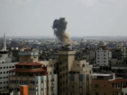 Israel reanudó este martes por la tarde sus bombardeos contra la Franja de Gaza tras una breve tregua. EFE /