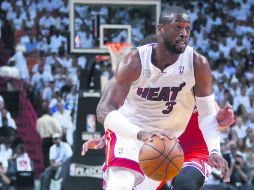 Wade promedió 19 puntos por partido y 55% de efectividad en tiros de campo, cifra más alta en su carrera. ESPECIAL /