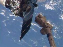 En el momento en que el brazo robótico apresó a Cygnus, la EEI orbitaba sobre Libia a unos 418 kilómetros de la Tierra. AP /