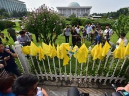 Denunciaron que aunque han pasado tres meses, la imagen de la tragedia aún es un misterio. AFP /