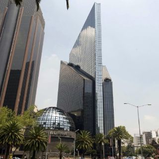 La BMV cierra en su mejor nivel en 15 meses