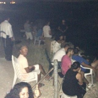 Israelíes observan como espectáculo destrucción en Gaza