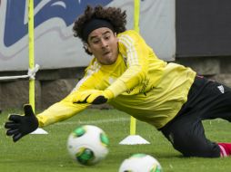 Destacó en el Mundial con sus atajadas, pero Guillermo todavía no logra colocarse. ARCHIVO /