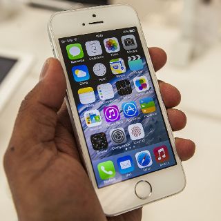 Apple impugna sanciones por uso de marca iPhone