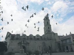 Con sus espectaculares edificios como mudos testigos del tiempo, el Centro Histórico de La Vieja Habana. NTX /