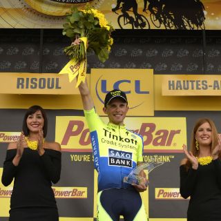 Rafal Majka manda desde lo más alto de los Alpes