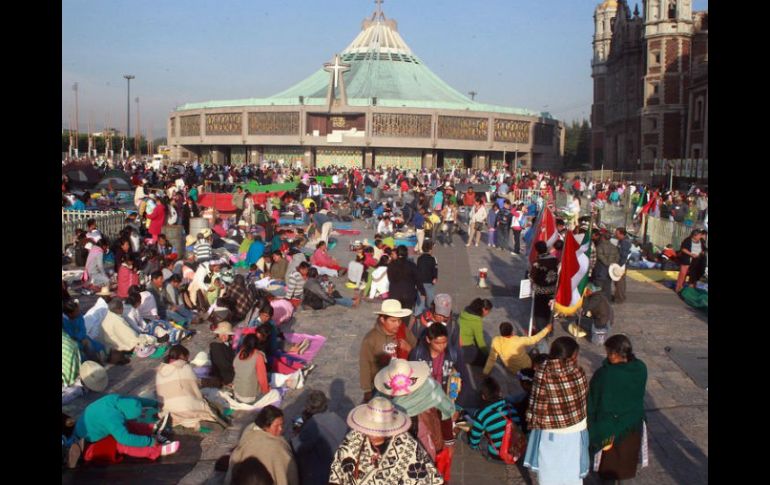 El flujo de peregrinos continúa de manera constante; se prevé la llegada total de 50 mil visitantes en las próximas horas. ARCHIVO /