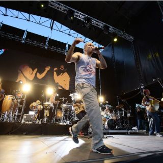 Calle 13 ofrece su música a jóvenes de Madrid