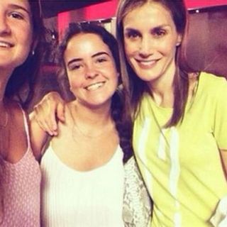 La reina Letizia sorprende con 'selfie'