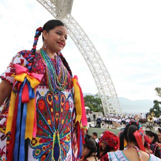 La Guelaguetza festeja 82 años de música y danza