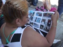Familiares de los menores que se encontraban en el albergue, esperan que les sean entregados sus parientes. SUN /