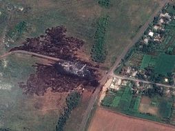 Fotografía tomada desde un satélite que muestra la zona en la que el avión malasio se estrelló supuestamente abatido por un misil. EFE /