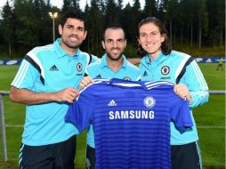 Diego (i) espera tener un año futbolístico parecido al anterior, ahora en Inglaterra. Twitter: @ChelseaFC. ESPECIAL /