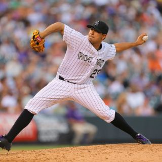 Jorge de la Rosa llega a 11 victorias