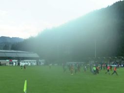 La gresca fue captada en video. ESPECIAL /