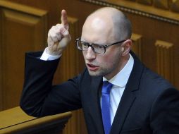 La renuncia de Arseniy Yatseniuk no ha sido aceptada; existe la posibilidad que continúe hasta que se nombre a un nuevo gabinete. AFP /