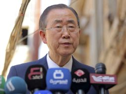 El secretario general de la ONU, Ban Ki-moon, ofrece una rueda de prensa tras la reunión mantenida con autoridades chiitas de Iraq. EFE /