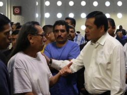 Osorio Chong recibe a 135 hombres en el AICM que serán retornados hasta su lugar de origen. TOMADA DE @osoriochong  /