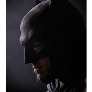 Revelan nueva imagen de Ben Affleck como Batman