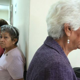 Adultos mayores deben consultar al estomatólogo cada seis meses