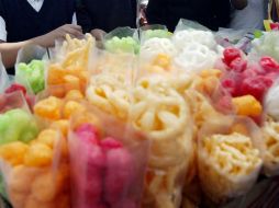 Se hará hincapié en las restricciones alimenticias para evitar la proliferación de comida chatarra en las escuelas. ARCHIVO /