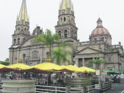 Las sombrillas. Esta terraza ya forma parte del paisaje céntrico de la ciudad.  /