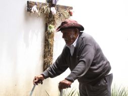 Las causas de estos accidentes son trastornos físicos, sensoriales y cognitivos relacionados con el envejecimiento. ARCHIVO /