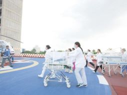 Cuando el helicóptero llegó al lugar, los bebés ya habían nacido. Tomada de @saludjalisco. ESPECIAL /