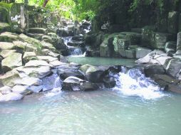 Agua, rocas cúbicas, cruces y espirales se tejen entre las leyendas del sitio de Altavista, en tierras nayaritas.  /