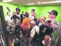 Centenares de aficionados llegaron a Cooperstown, Nueva York, desde el viernes para estar presente en la ceremonia de inducción. AP /