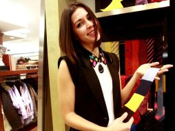 Según especialista, estos accesorios no deben guardarse con el nudo hecho ya que deforman la pieza. ARCHIVO /